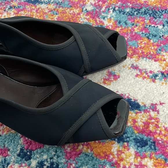 Donald J. Pliner Tyna Black Open Toe Slingback Patent Wedge size 6.5 - Picture 2 of 6